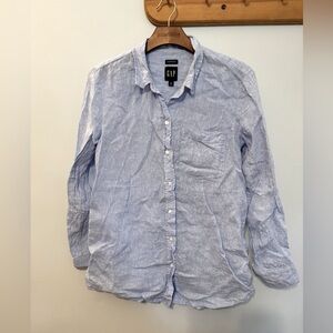 Gap chambray button down shirt